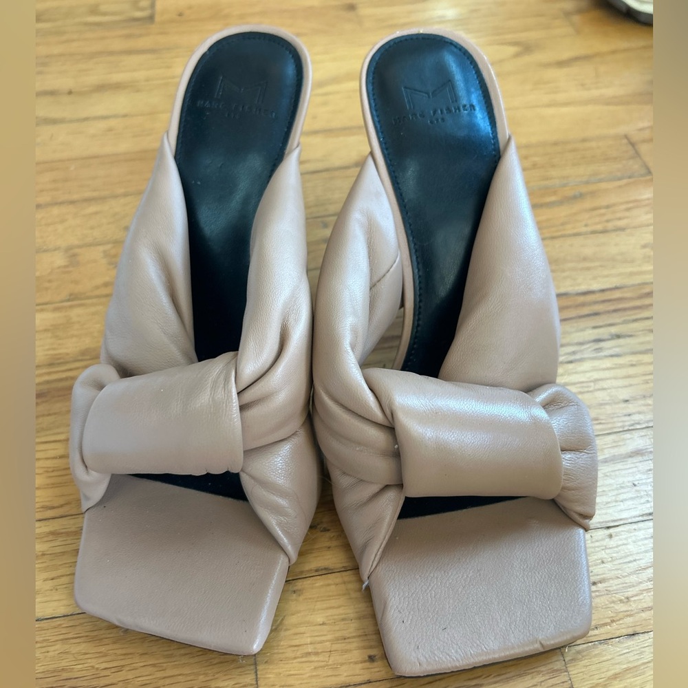 New Marc Fisher Dellian Womens Leather Slip On Slide Sandals 8.5